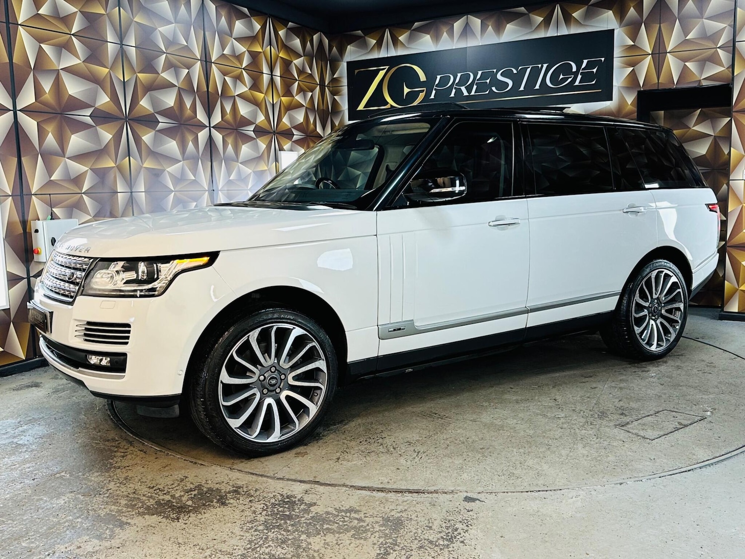 Used Land Rover Range Rover 2015 for sale - 76786436: Photo 15