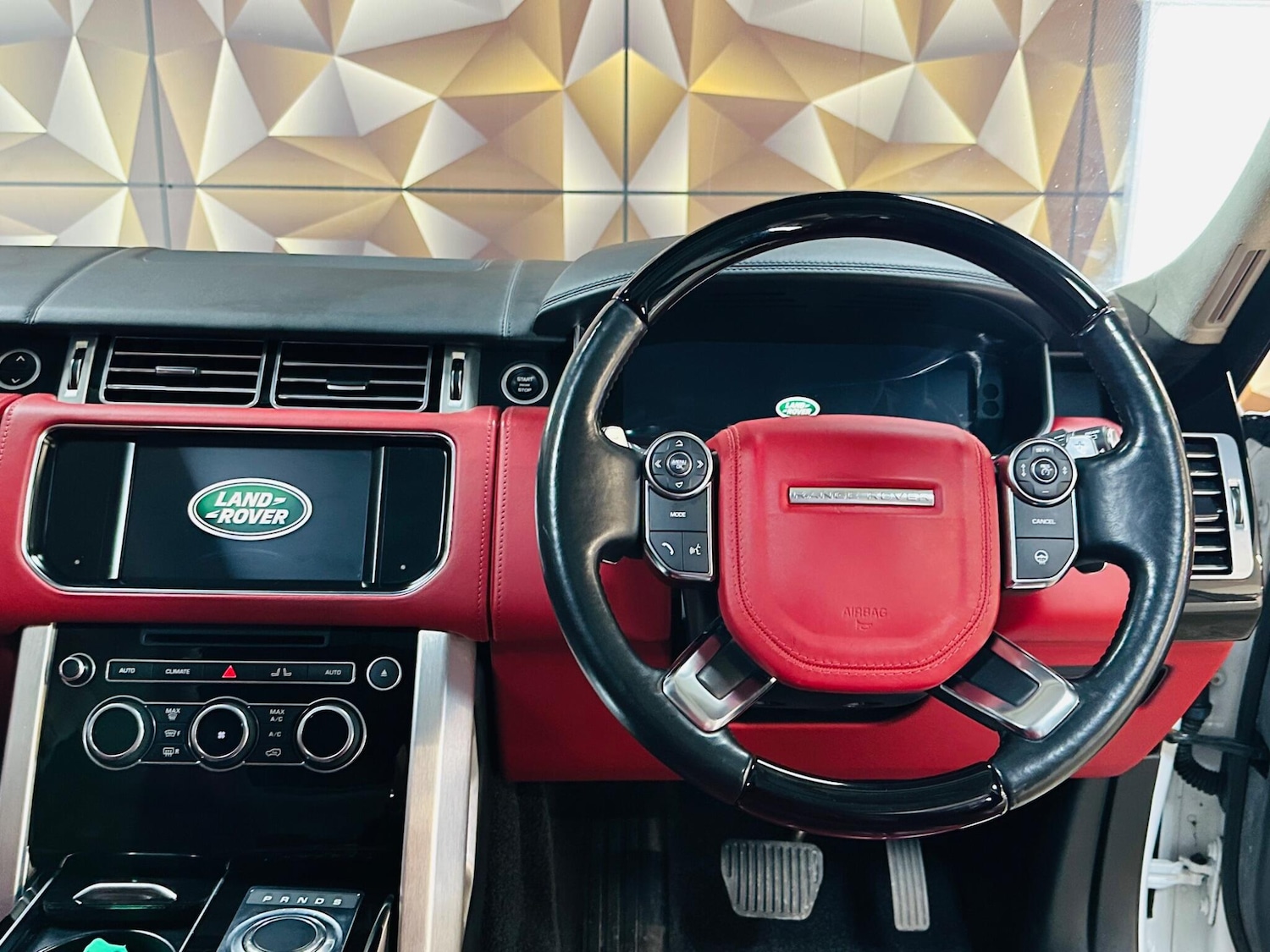 Used Land Rover Range Rover 2015 for sale - 76786436: Photo 50