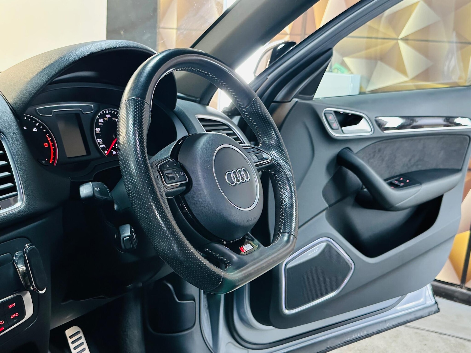 Used Audi Q3 2017 for sale - 76422786: Photo 22