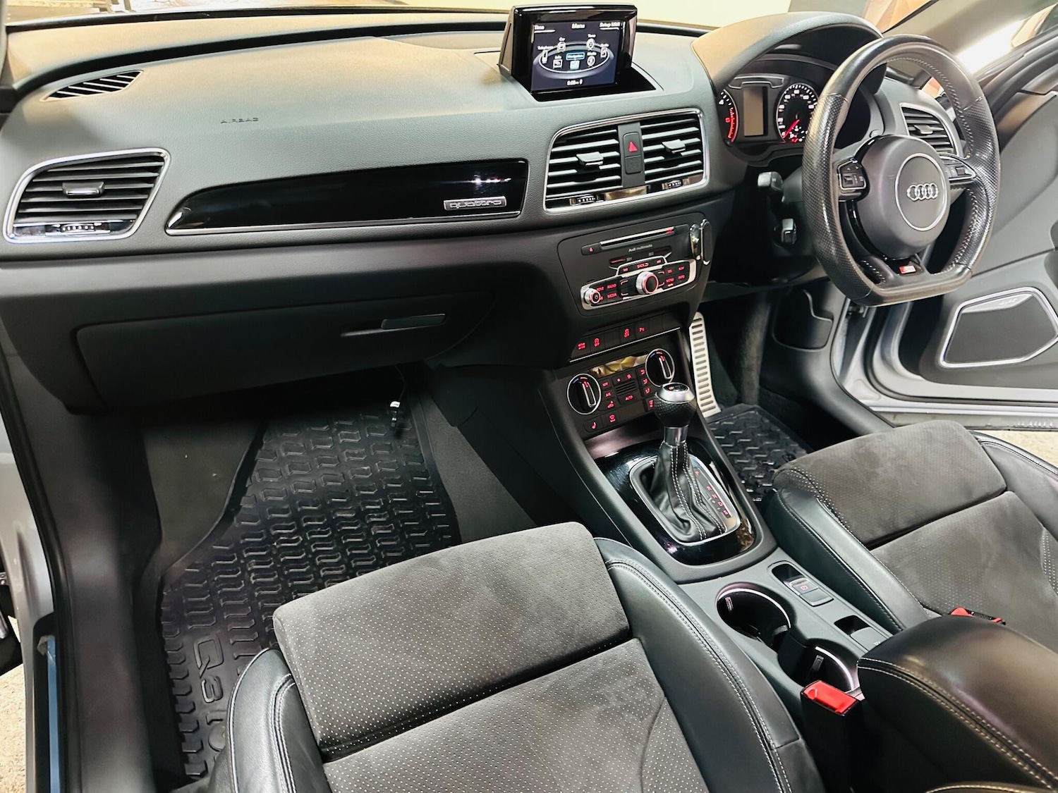 Used Audi Q3 2017 for sale - 76422786: Photo 4