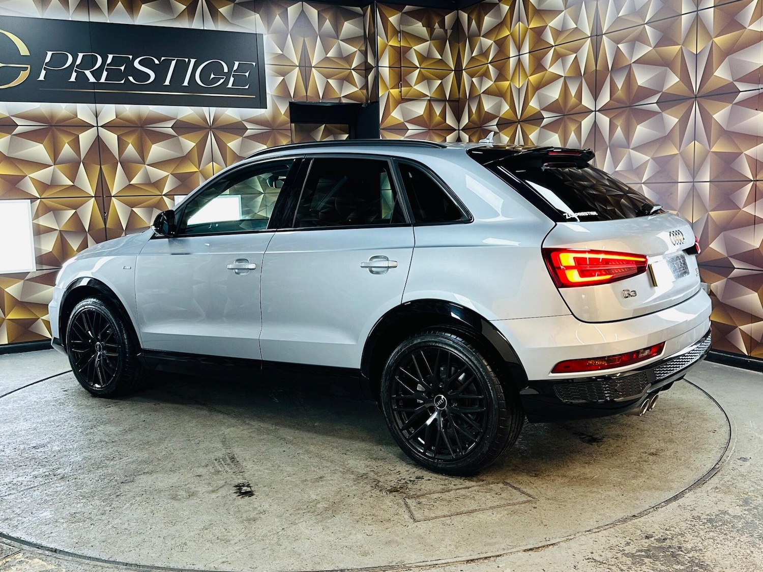 Used Audi Q3 2017 for sale - 76422786: Photo 42