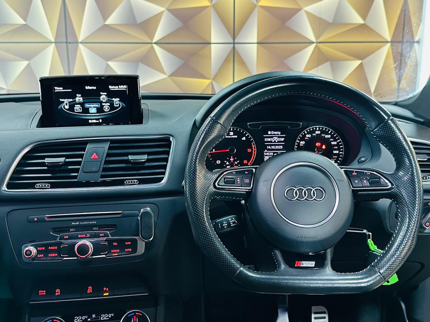 Used Audi Q3 2017 for sale - 76422786: Photo 49