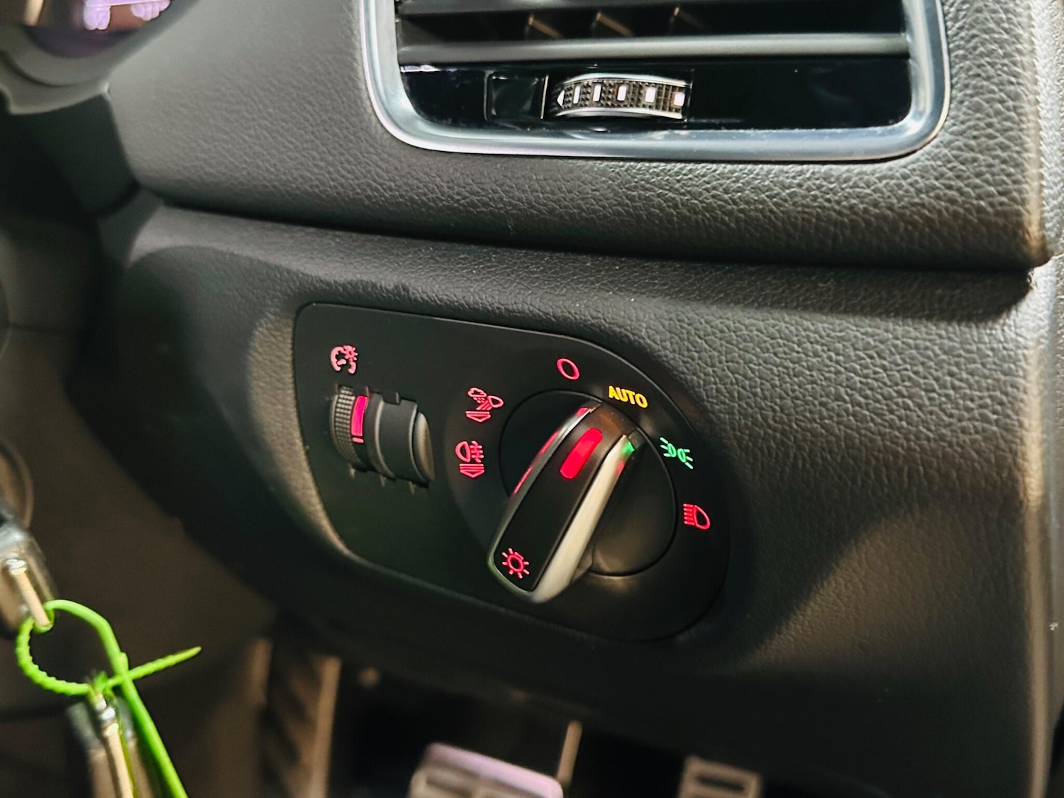 Used Audi Q3 2017 for sale - 76422786: Photo 63