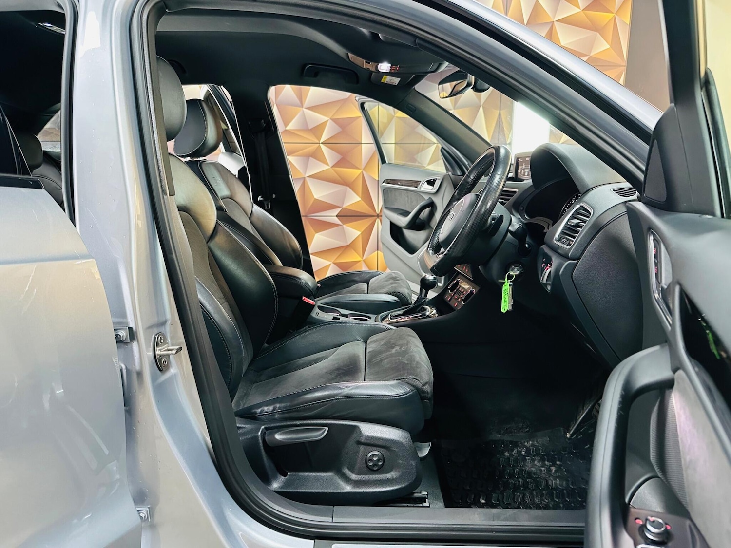 Used Audi Q3 2017 for sale - 76422786: Photo 65