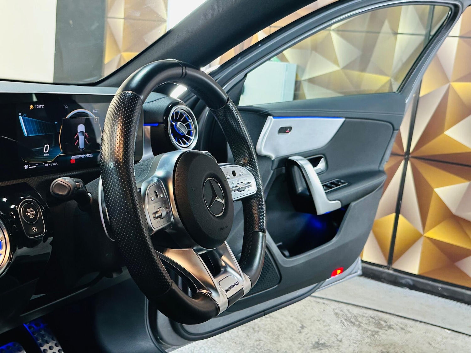 Used Mercedes-Benz A-Class 2020 for sale - 76936735: Photo 86