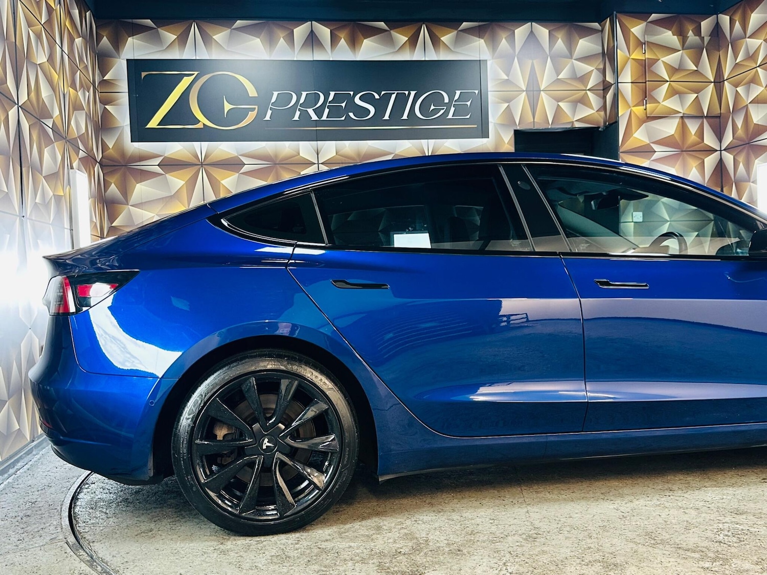 Used Tesla Model 3 2019 for sale - 76786572: Photo 35