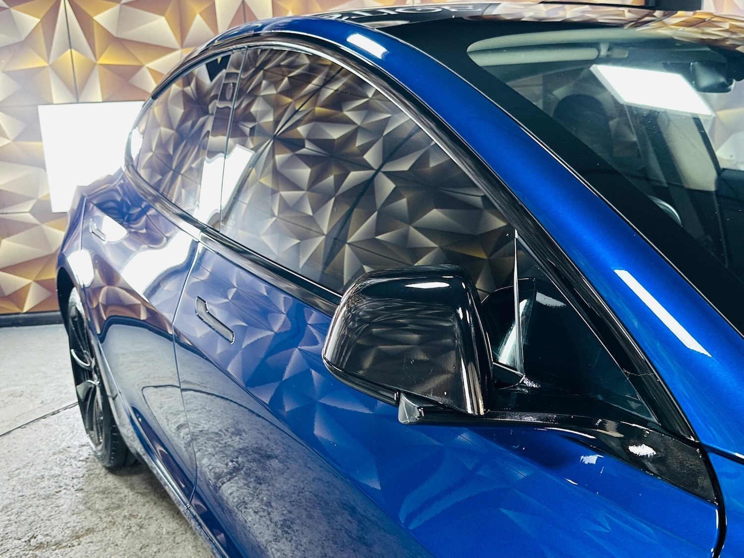 Used Tesla Model 3 2019 for sale - 76786572: Photo 40