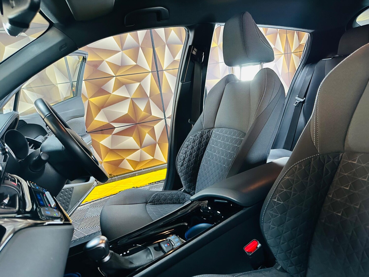 Used Toyota C-HR for sale - 77753099: Photo 14