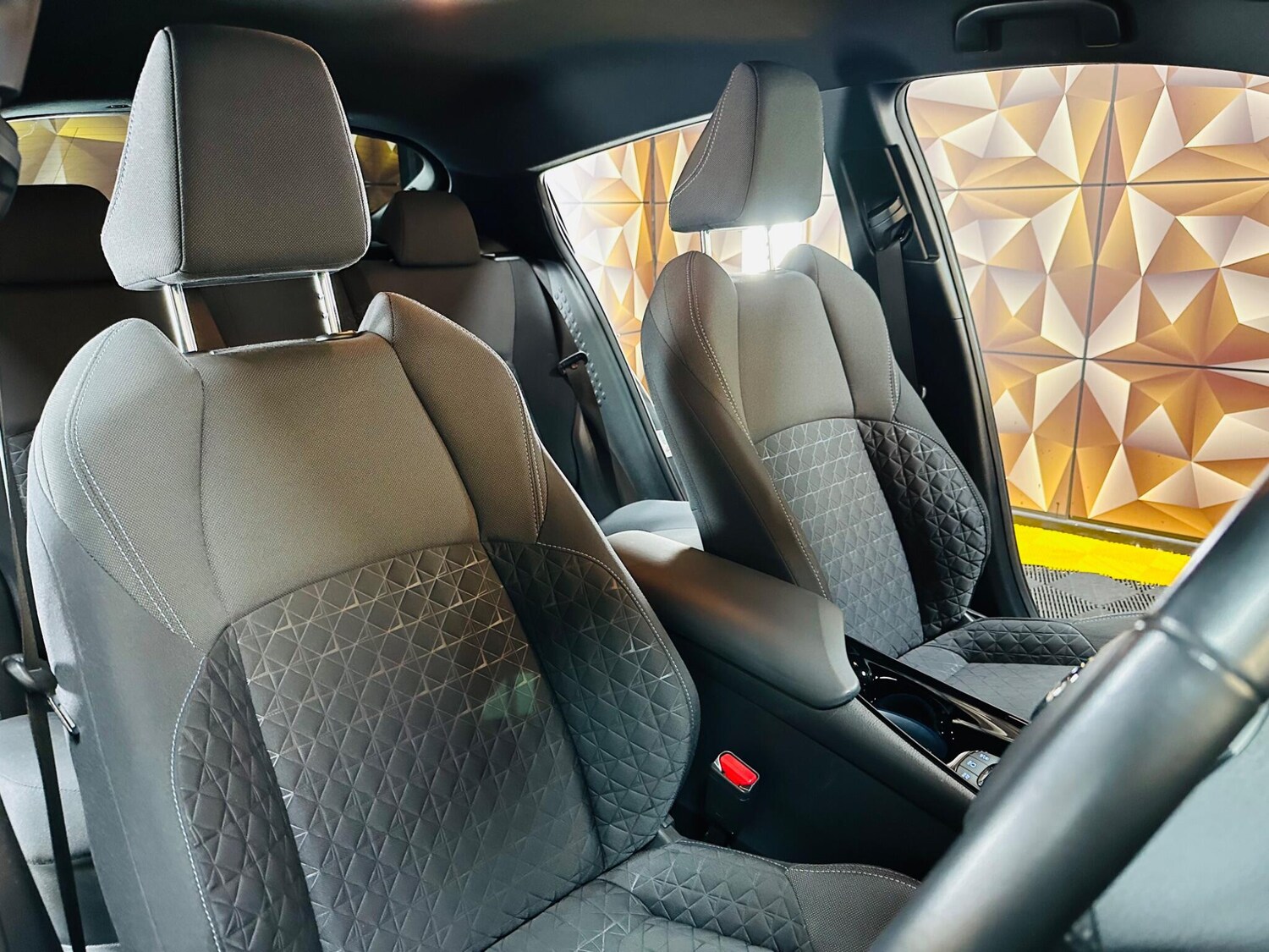 Used Toyota C-HR for sale - 77753099: Photo 22