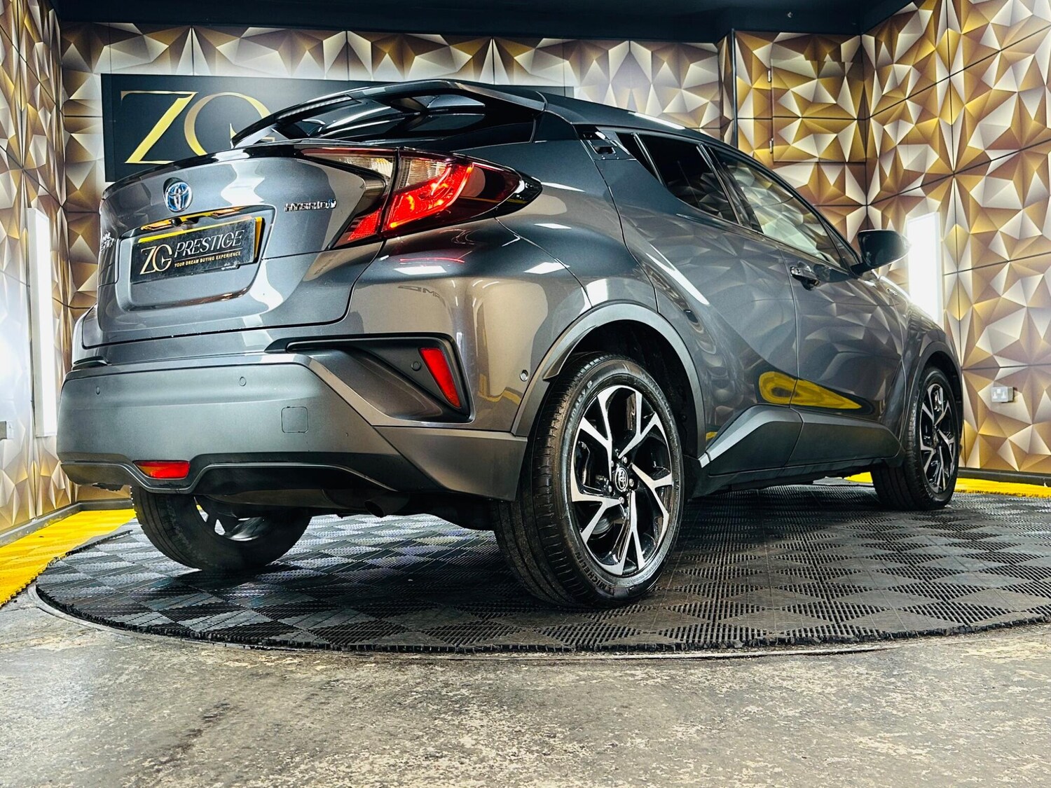 Used Toyota C-HR for sale - 77753099: Photo 41