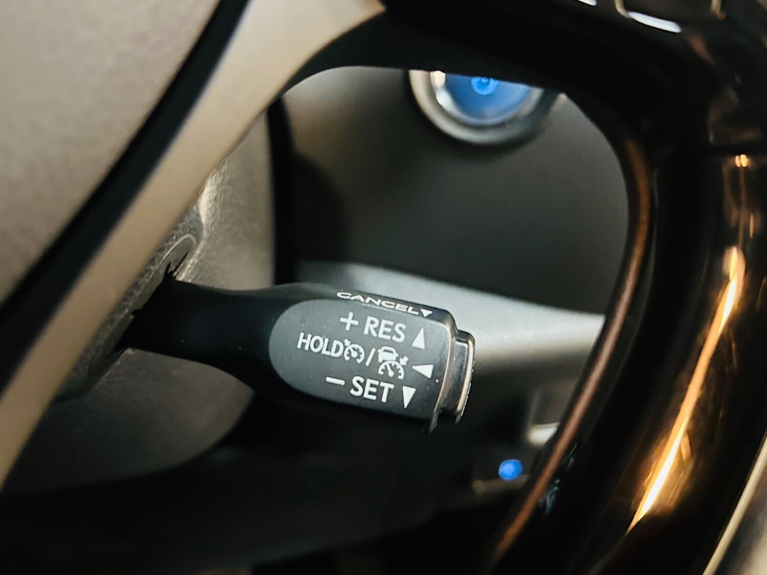 Used Toyota C-HR for sale - 77753099: Photo 54