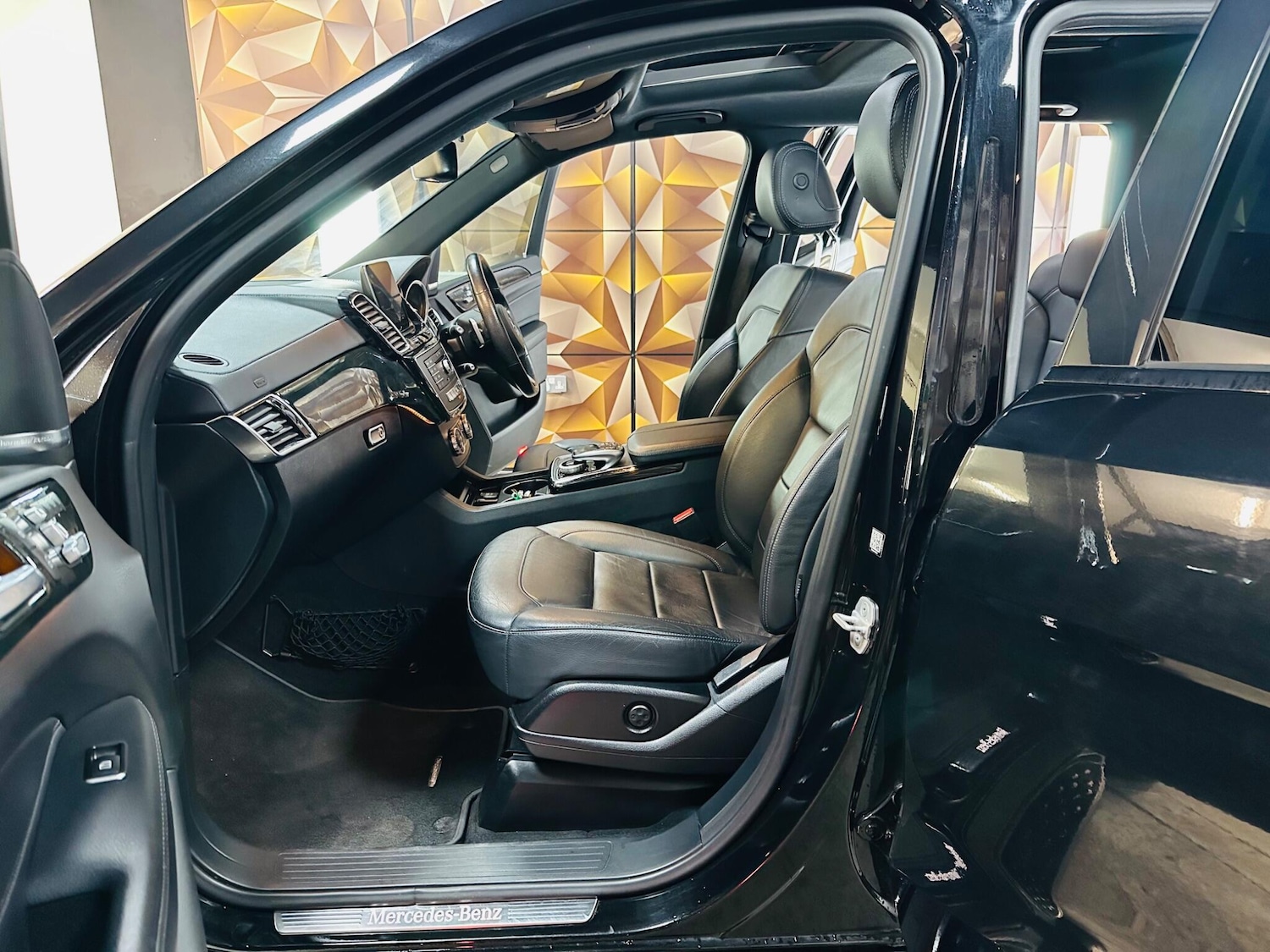 Used Mercedes-Benz GLS 2017 for sale - 76942374: Photo 67