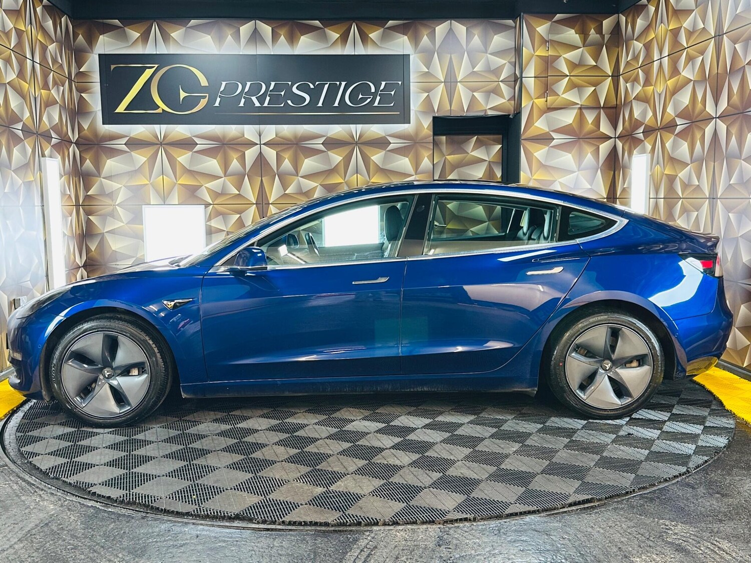 Used Tesla Model 3 2020 for sale - 77574452: Photo 11