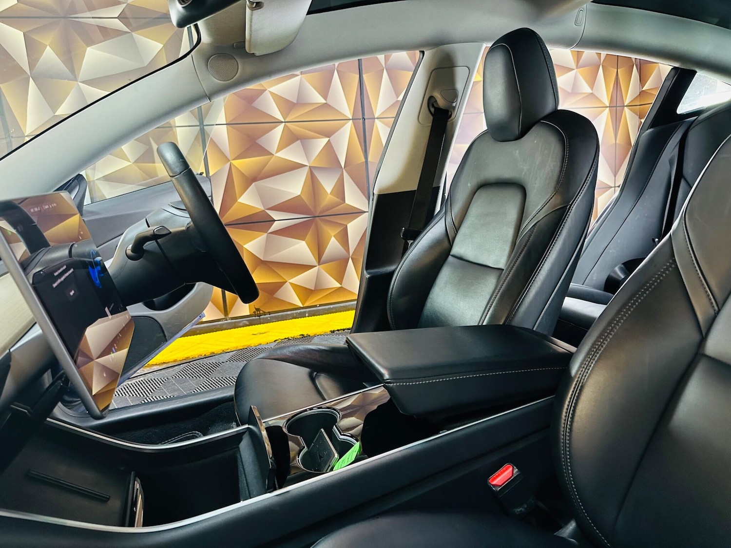 Used Tesla Model 3 2020 for sale - 77574452: Photo 6