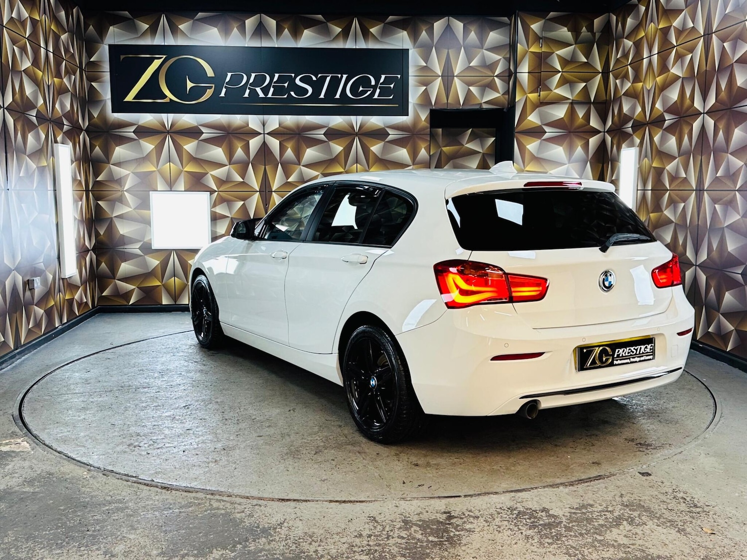 Used BMW 1 Series 2019 for sale - 76538388: Photo 25