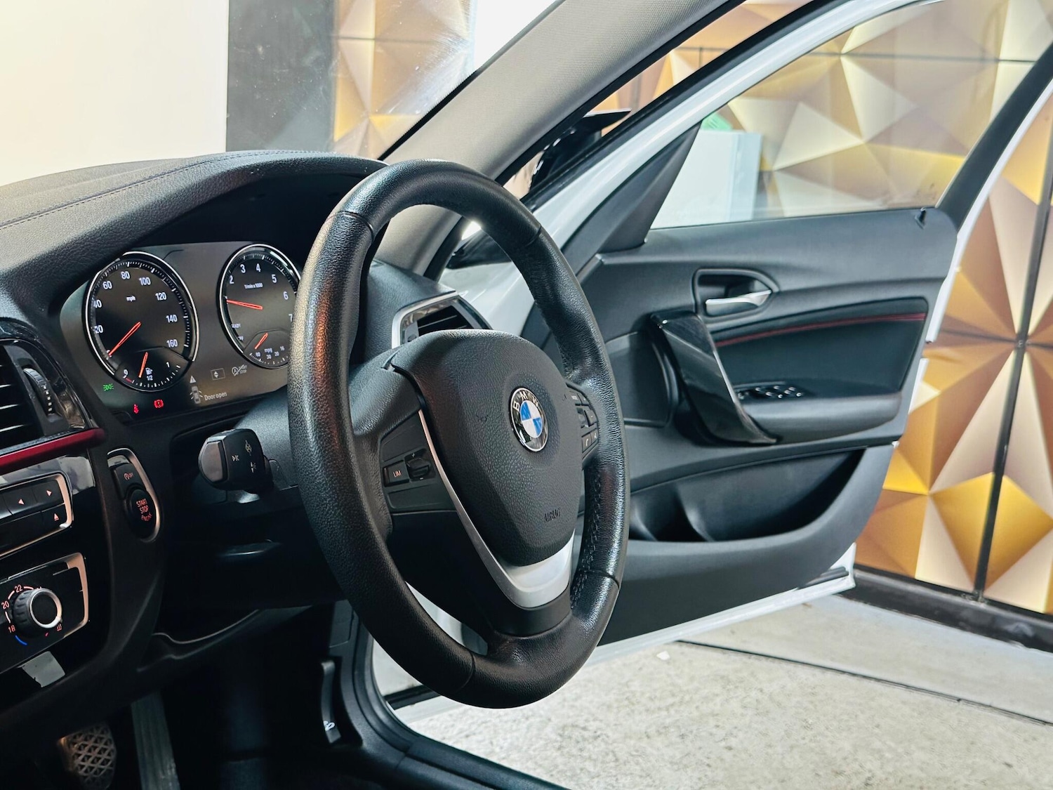 Used BMW 1 Series 2019 for sale - 76538388: Photo 26