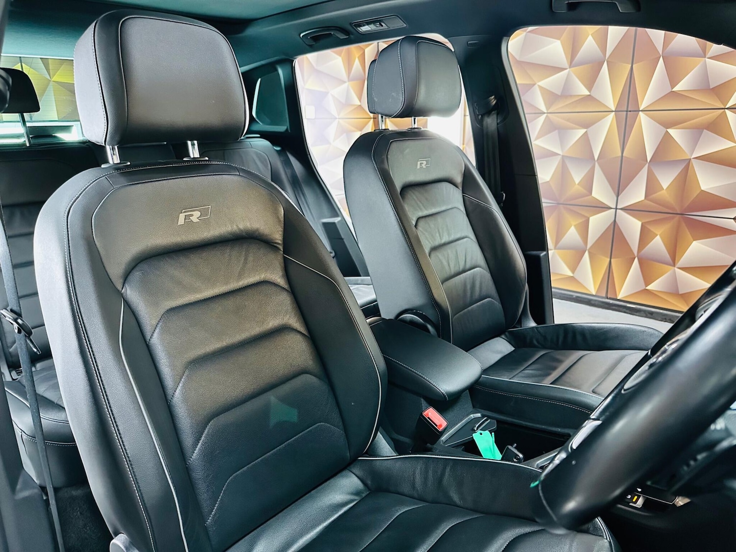 Used Volkswagen Tiguan 2020 for sale - 76538834: Photo 18