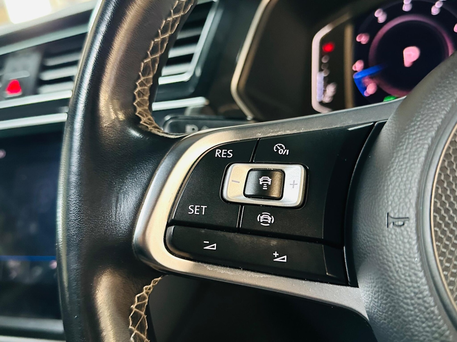 Used Volkswagen Tiguan 2020 for sale - 76538834: Photo 54