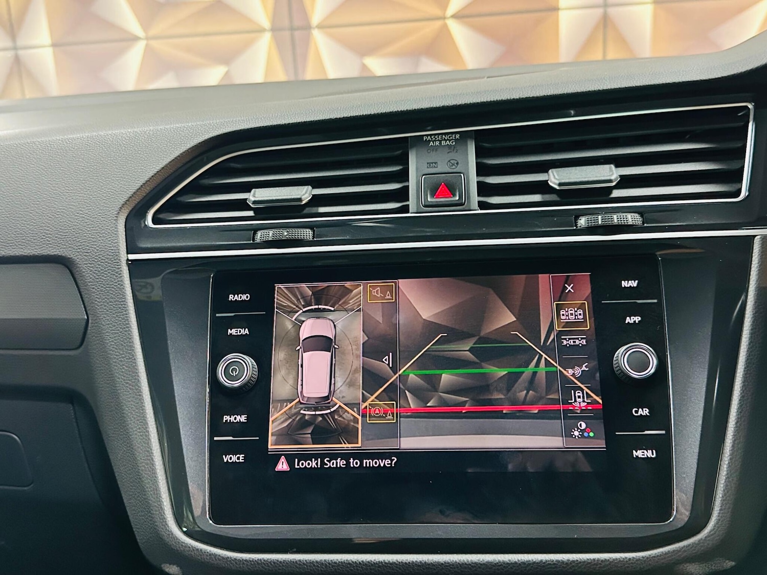 Used Volkswagen Tiguan 2020 for sale - 76538834: Photo 6