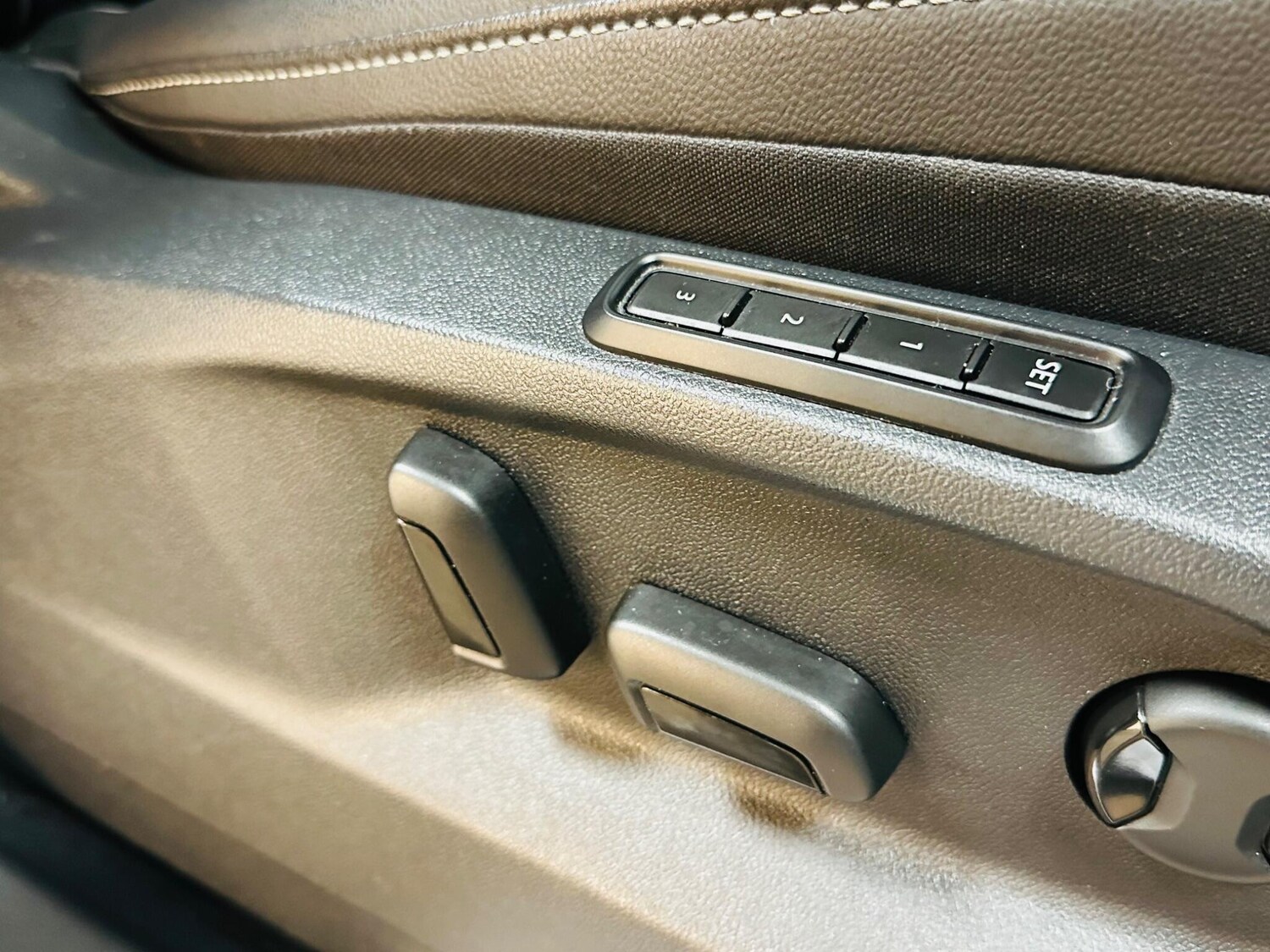 Used Volkswagen Tiguan 2020 for sale - 76538834: Photo 66