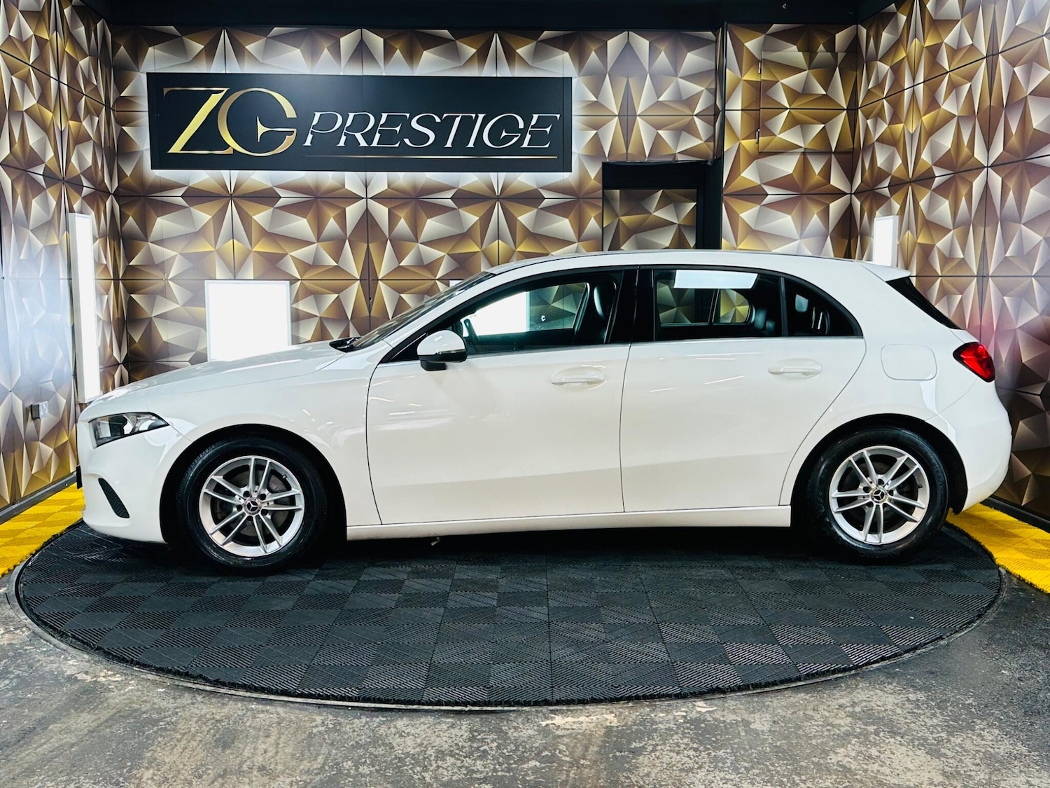 Used Mercedes-Benz A-Class for sale - 77853085: Photo 11