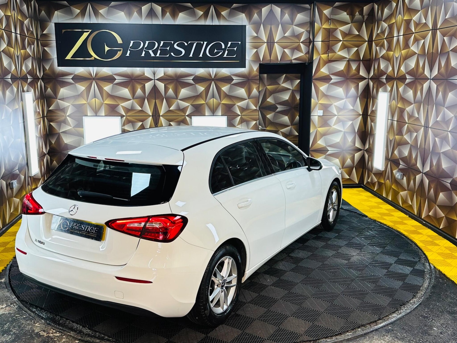 Used Mercedes-Benz A-Class for sale - 77853085: Photo 37