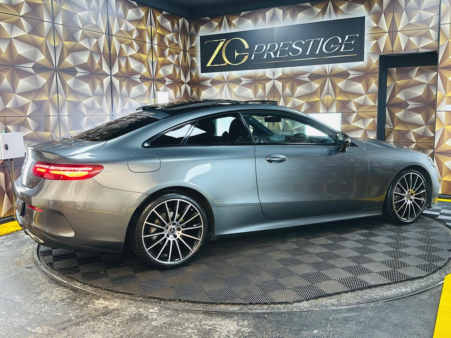 Used Mercedes-Benz E Class 2018 for sale - 77783179: Photo 50