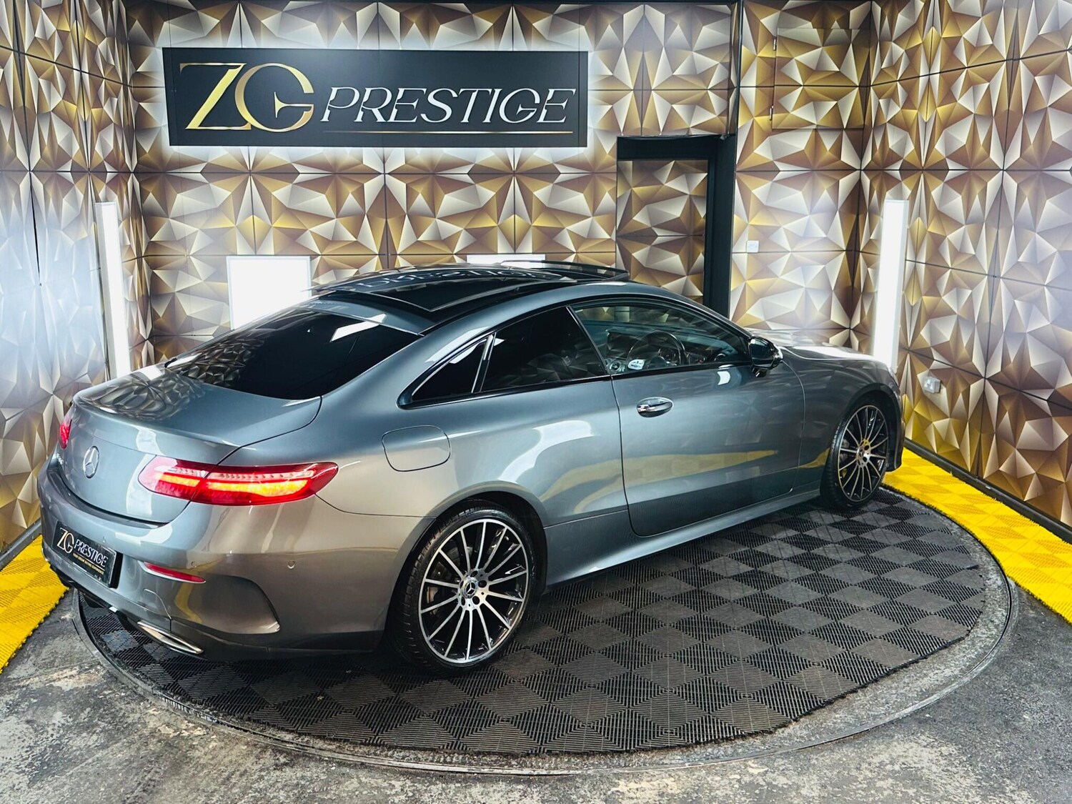 Used Mercedes-Benz E Class 2018 for sale - 77783179: Photo 7