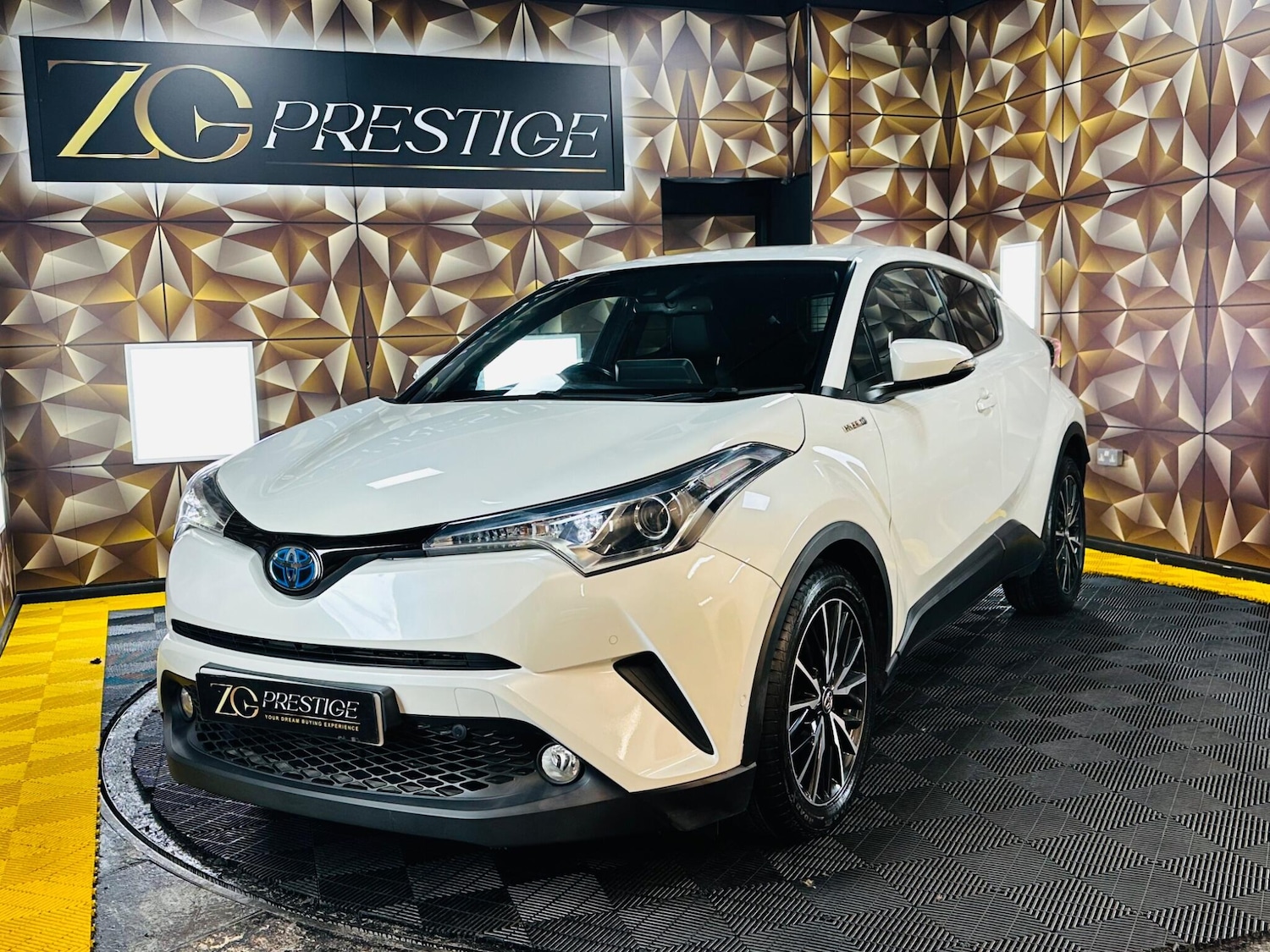 Used Toyota C-HR 2018 for sale - 77612699: Photo 35