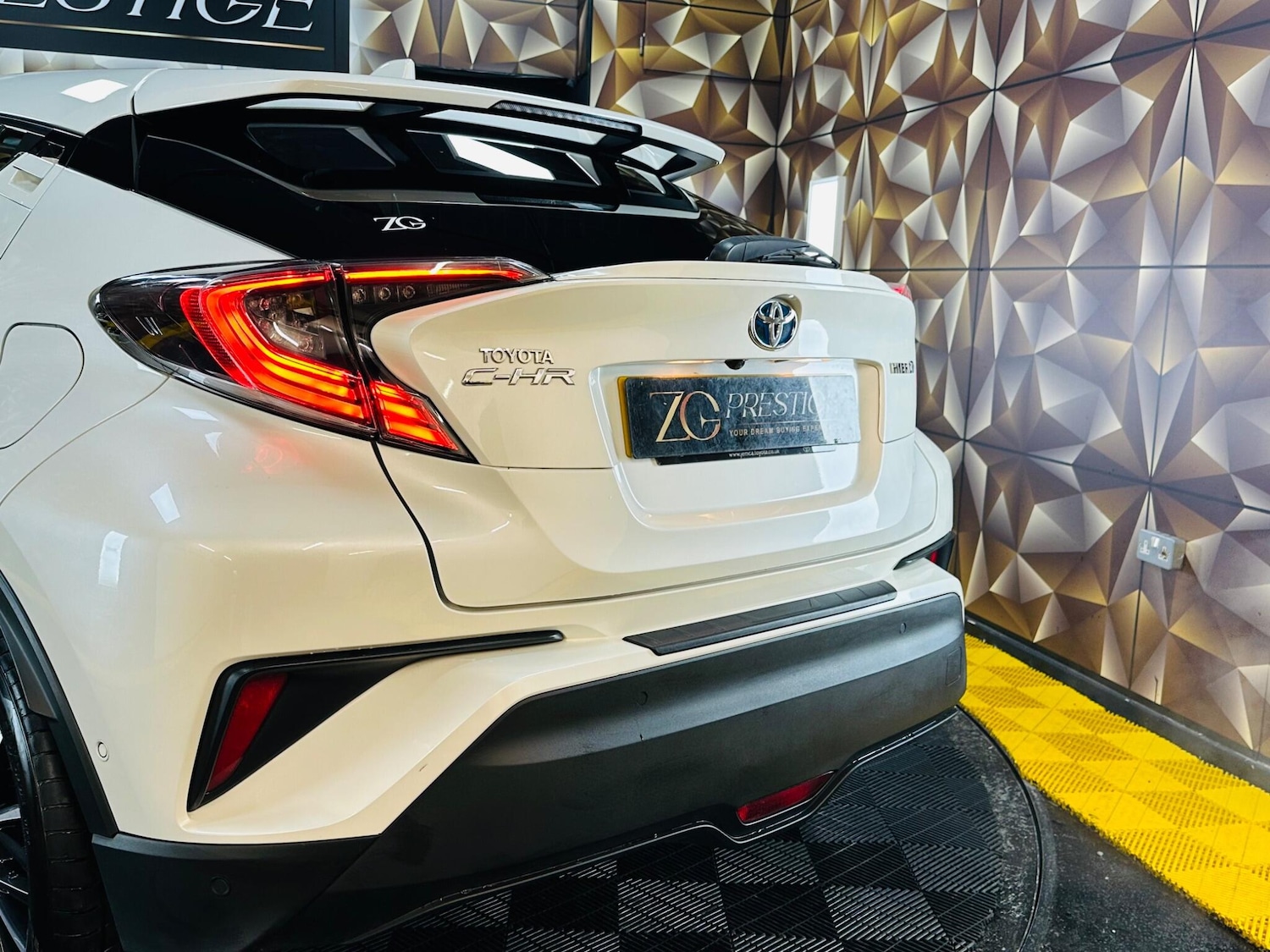 Used Toyota C-HR 2018 for sale - 77612699: Photo 37