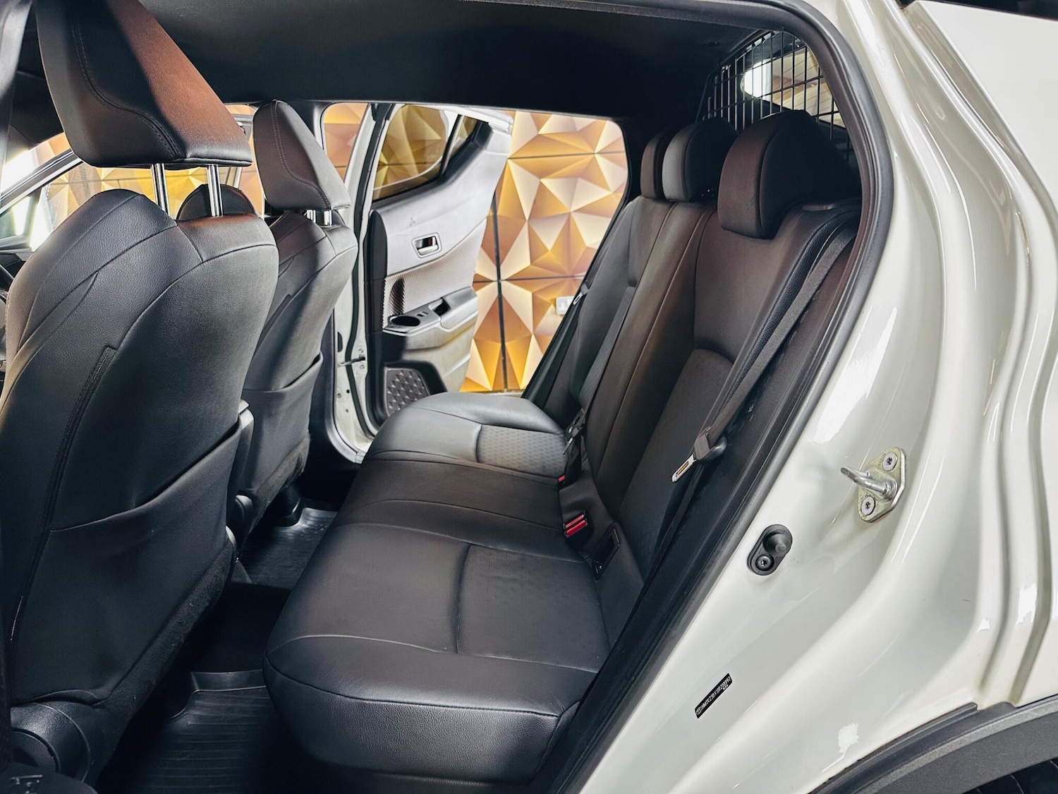 Used Toyota C-HR 2018 for sale - 77612699: Photo 58