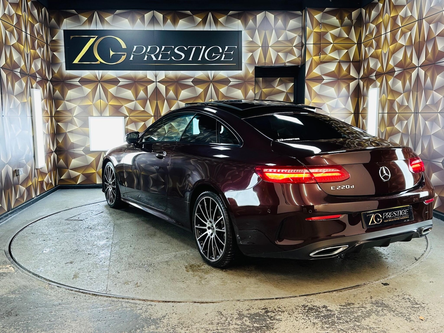 Used Mercedes-Benz E Class 2018 for sale - 76538497: Photo 31