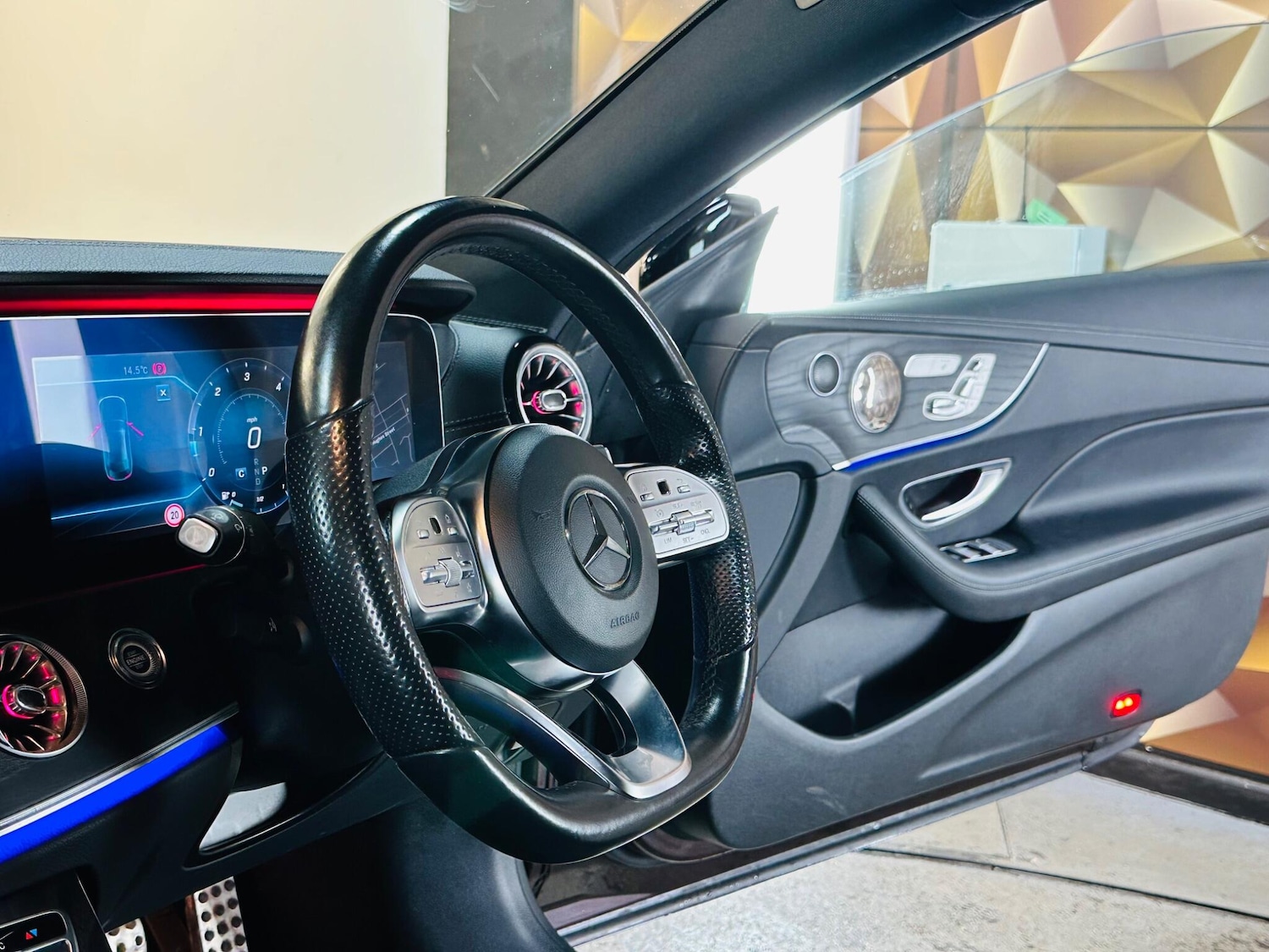 Used Mercedes-Benz E Class 2018 for sale - 76538497: Photo 34