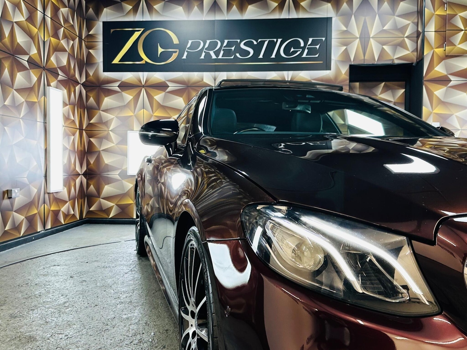 Used Mercedes-Benz E Class 2018 for sale - 76538497: Photo 35