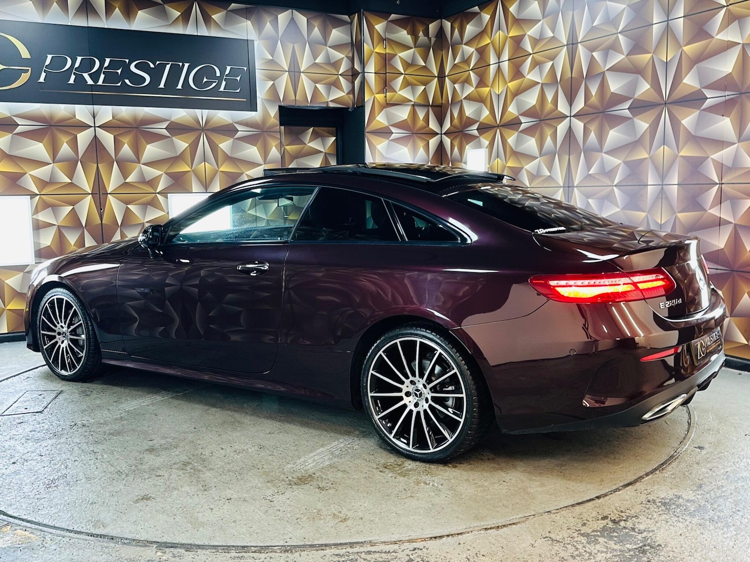 Used Mercedes-Benz E Class 2018 for sale - 76538497: Photo 42