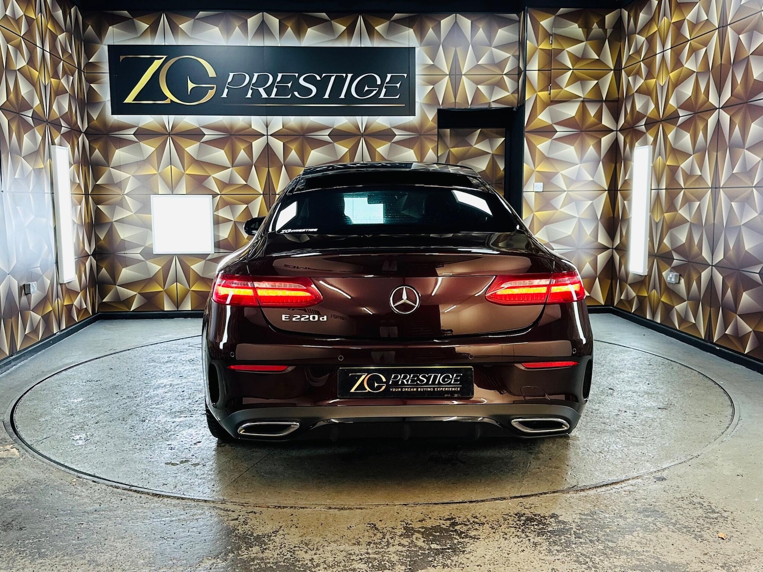 Used Mercedes-Benz E Class 2018 for sale - 76538497: Photo 5