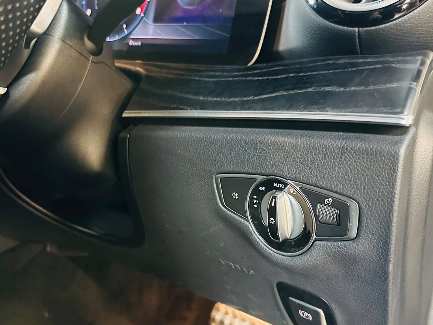 Used Mercedes-Benz E Class 2018 for sale - 76538497: Photo 63