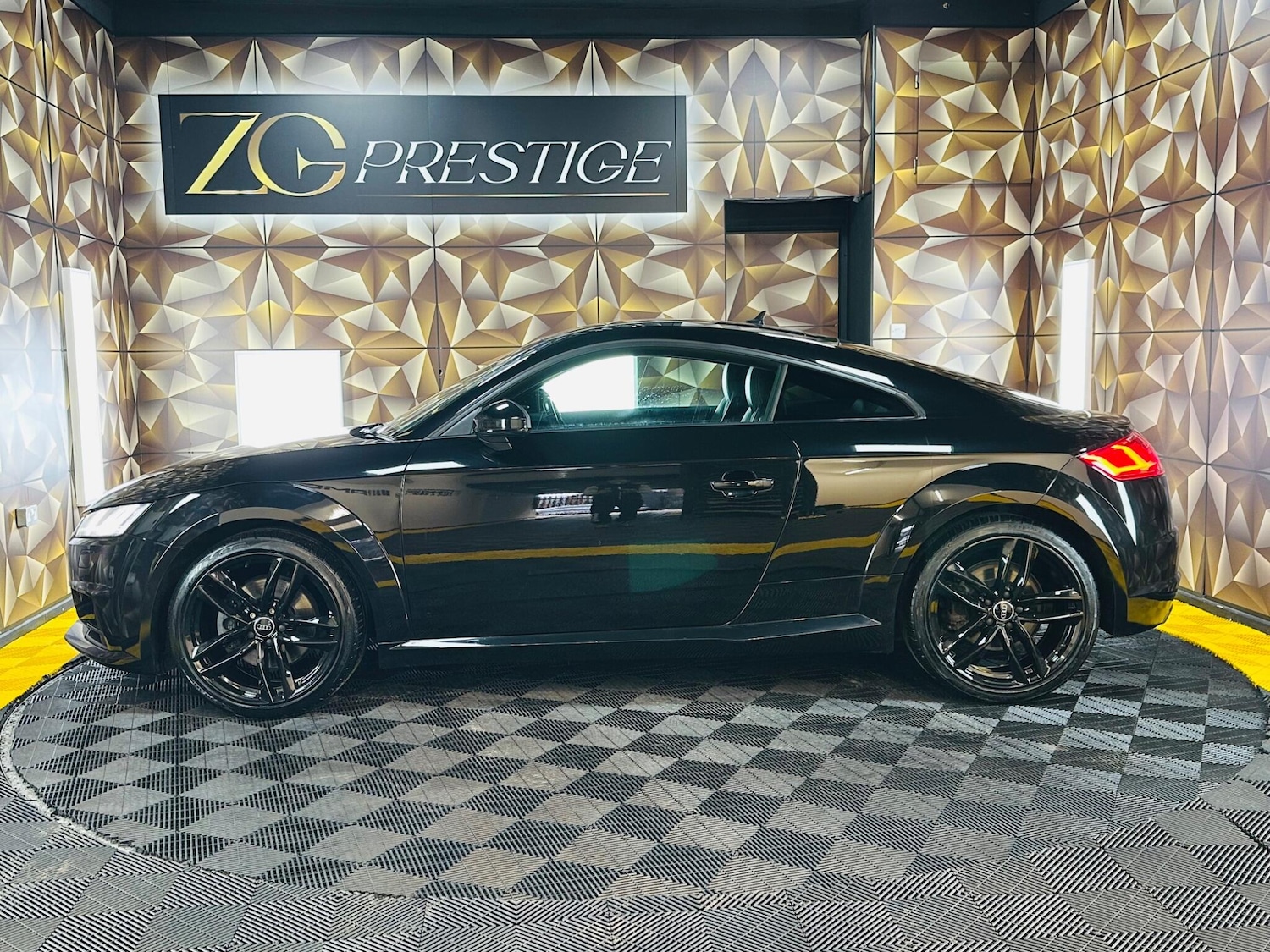 Used Audi TT 2017 for sale - 77358373: Photo 11