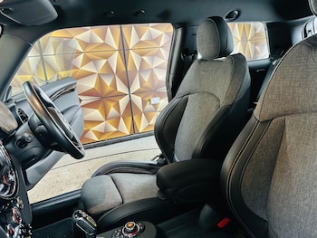 Used MINI Hatch 2020 for sale - 76824692: Photo