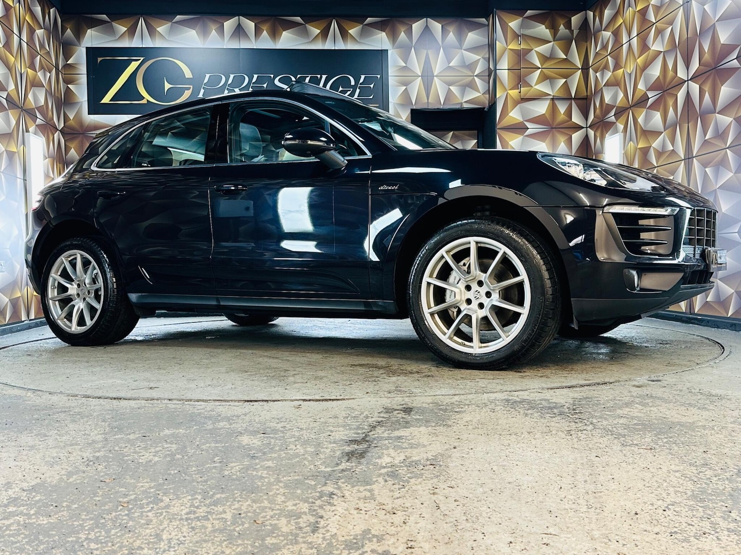 Used Porsche Macan 2015 for sale - 76786383: Photo 13