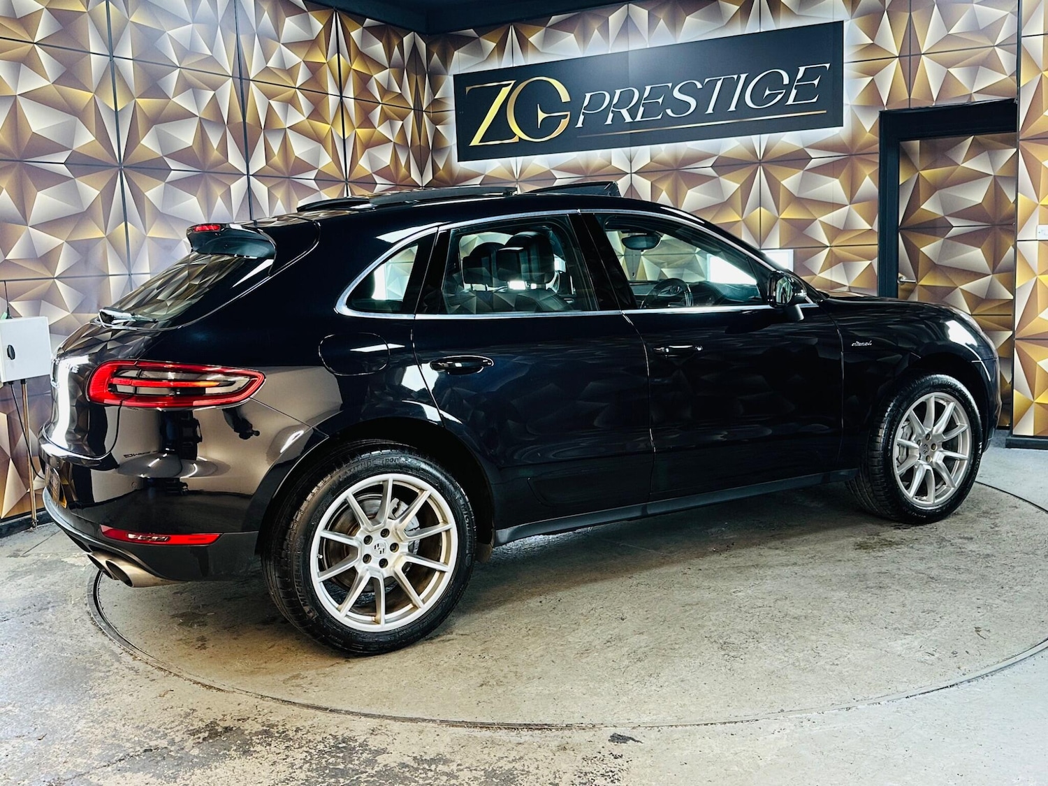 Used Porsche Macan 2015 for sale - 76786383: Photo 17