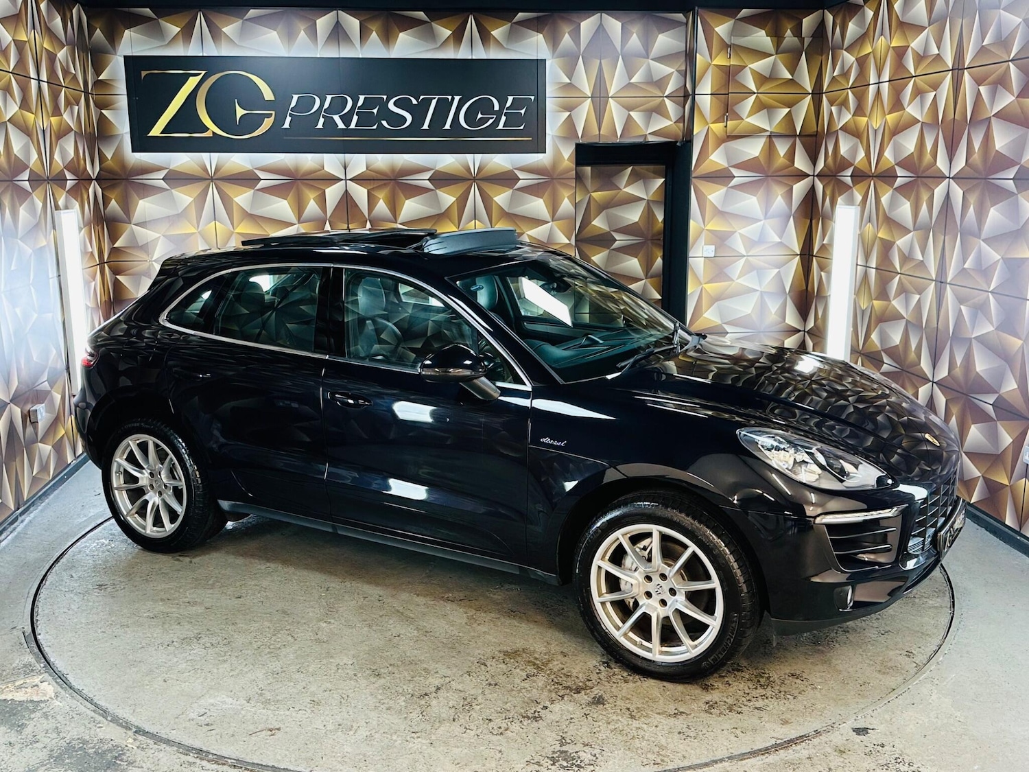 Used Porsche Macan 2015 for sale - 76786383: Photo 27