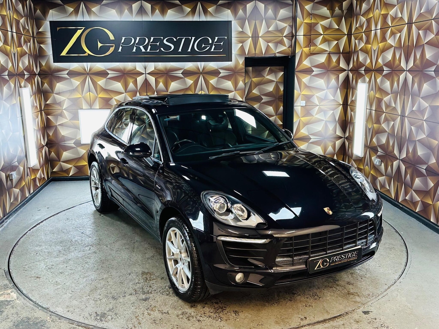 Used Porsche Macan 2015 for sale - 76786383: Photo 31