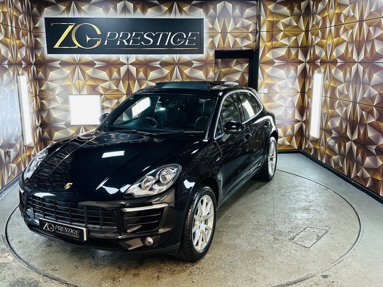 Used Porsche Macan 2015 for sale - 76786383: Photo 39