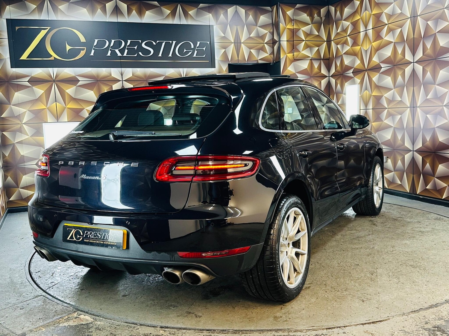 Used Porsche Macan 2015 for sale - 76786383: Photo 45