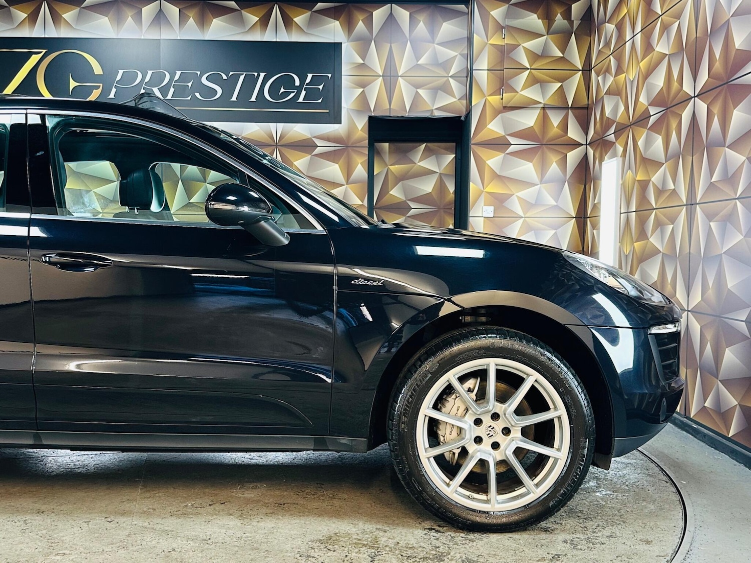 Used Porsche Macan 2015 for sale - 76786383: Photo 47
