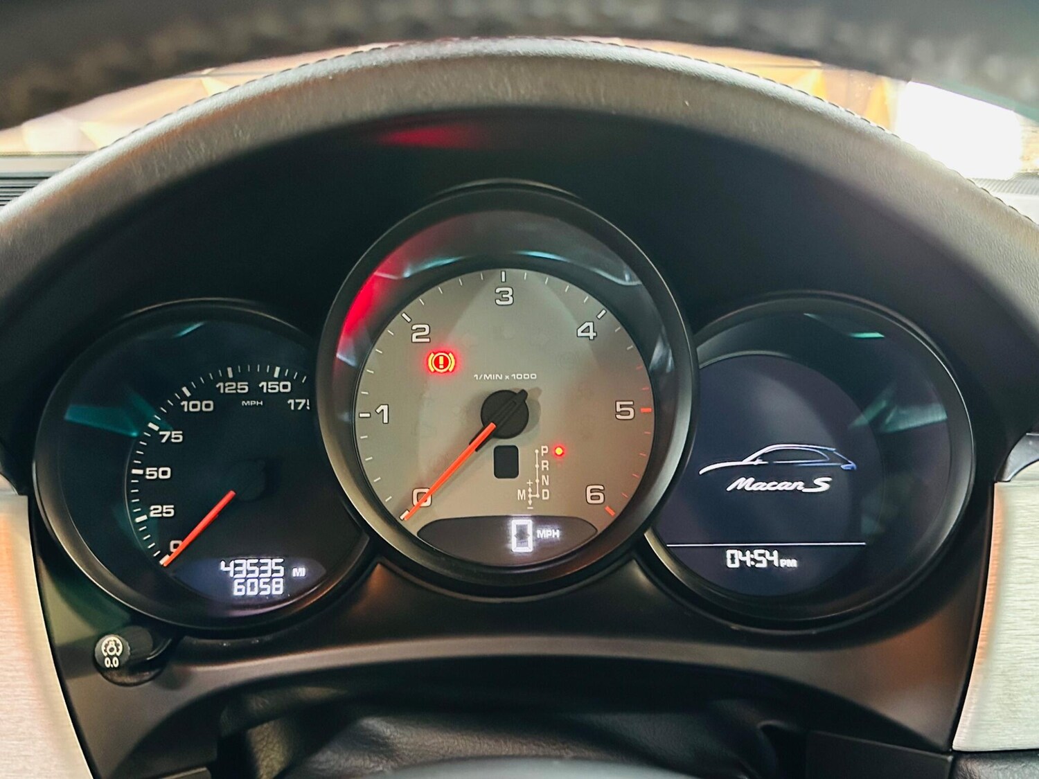 Used Porsche Macan 2015 for sale - 76786383: Photo 50