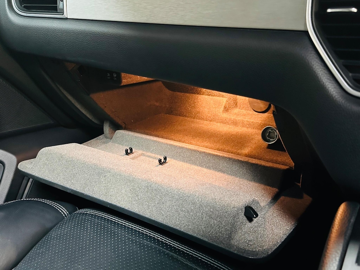 Used Porsche Macan 2015 for sale - 76786383: Photo 62