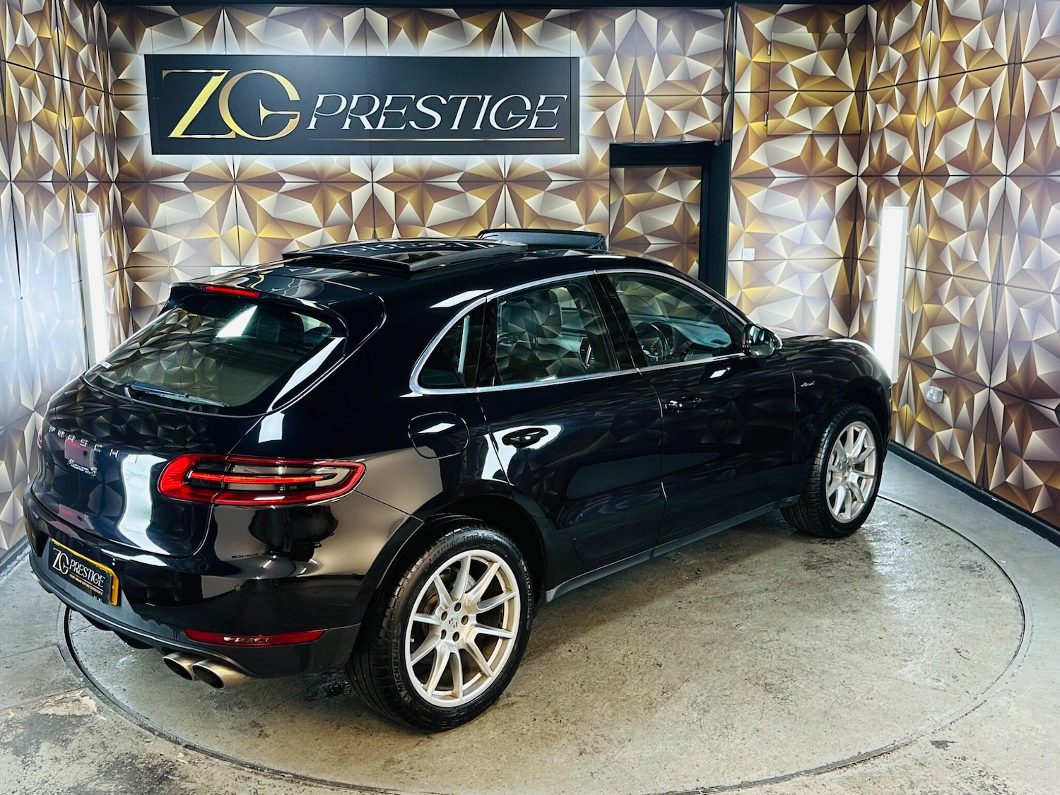 Used Porsche Macan 2015 for sale - 76786383: Photo 7