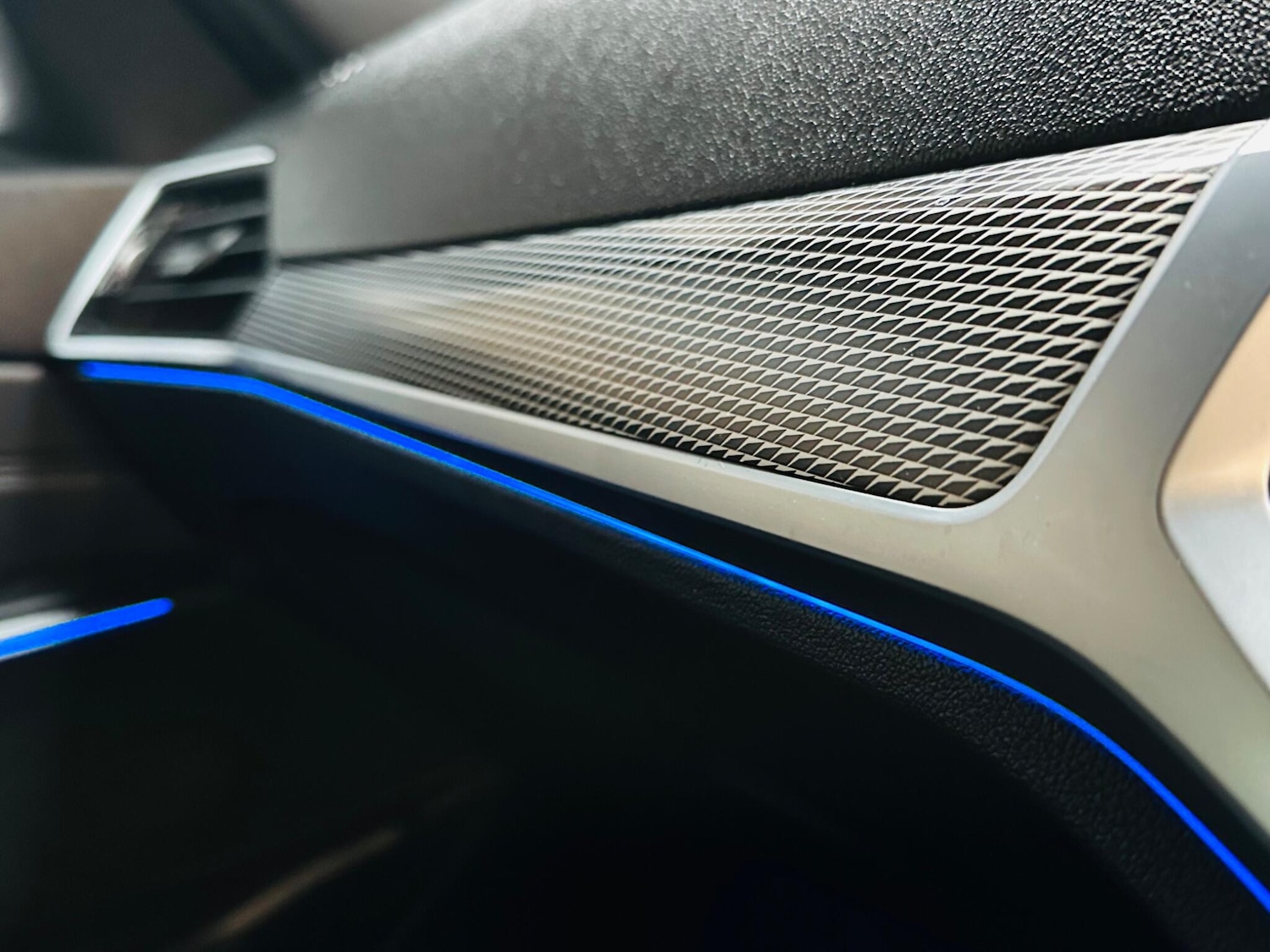 Used BMW 3 Series 2020 for sale - 77852904: Photo 63